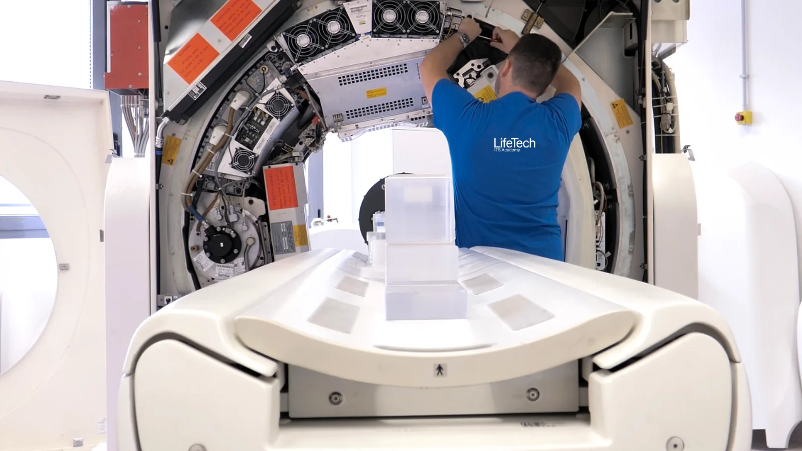 SPAZIO 22. DENTRO L’INNOVAZIONE: LABORATORI E SISTEMI INTEGRATI